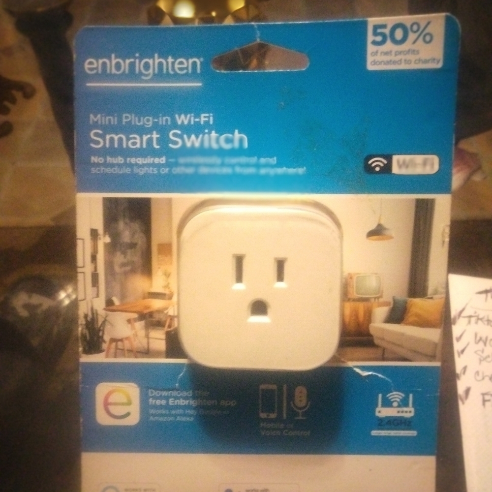 White Mini Plug-in Wi-Fi Smart Switch